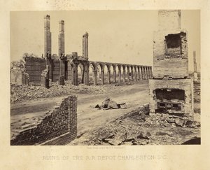 Ruiny dworca kolejowego, Charleston, Karolina Południowa autorstwa George N. Barnard