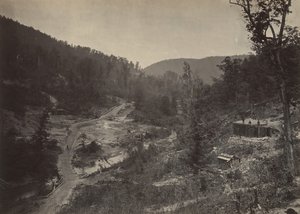 Whiteside Valley Below the Bridge, lata 60. XIX wieku. autorstwa George N. Barnard