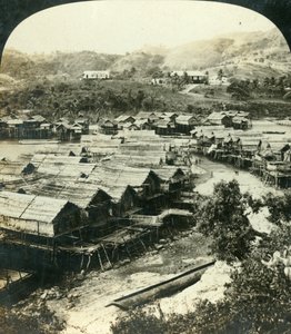 Wioska Ela-Varia, Nowa Gwinea Brytyjska, ok. 1909.