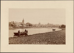 Inverness, widok z Huntly Place autorstwa George Washington Wilson