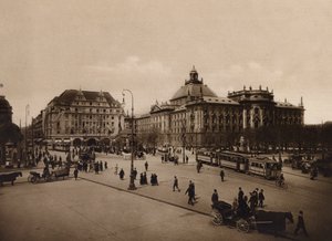 Munchen / Monachium: Pałac Sprawiedliwości (zdjęcie czarno-białe)