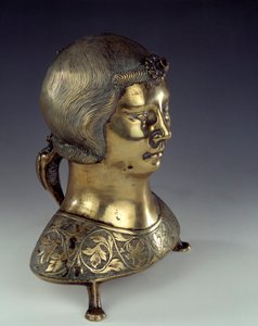 Aquamanile (umywalka do mycia rąk księdza podczas mszy) ze złotego brązu w kształcie popiersia młodzieńca. 1300-1325. Z Hildesheim. Słońce 0,23x0,19 m Paryż, narodowe muzeum średniowiecza, Thermes de Cluny autorstwa German School