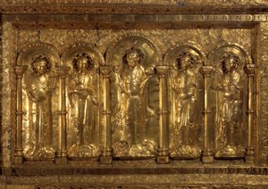 Przed ołtarzem w Cathedrale of Bale Wokół Łażącego Chrystusa trzej archaniołowie (Michael, Gabriel i Rafael) oraz św. Benedykt z Nursie, a u jego stóp cesarz Henryk II powiedział: Święty (973-1024) i św. Imponująca Kunegunda (975-103 autorstwa German School