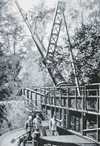 Gigantyczny niemiecki pistolet paryski z I wojny światowej o nazwie „Big Bertha” (lito) autorstwa German School