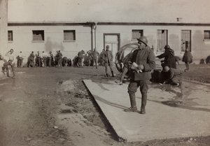 Album "Pictures of War II": włoscy żołnierze w Gradisca Sagrado, Gorizia, Włochy (zdjęcie czarno-białe)