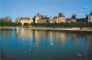 Zamek Fontainebleau w Sekwanie i Marnie (Seine-et-Marne), Francja. Architektura autorstwa Gillesa Le Bretona (ok autorstwa Gilles and Delorme Philibert Le Breton