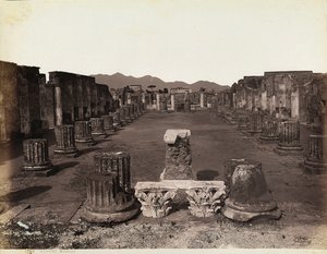 Widok ogólny bazyliki, strona wschodnia, Pompeje autorstwa Giorgio Sommer