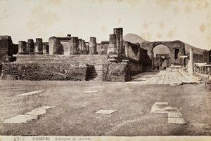 Świątynia Jowisza w Pompejach autorstwa Giorgio Sommer