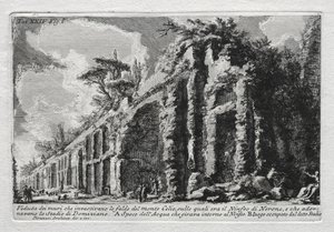 Widok na mury pokrywające zbocza góry Celio. autorstwa Giovanni Battista Piranesi