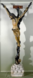 Krucyfiks, Jezus na krzyżu. Rzeźba w drewnie