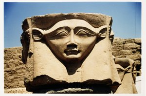 Głowa Hathor z kolumny, ok. 125 r. p.n.e.-60 r. n.e.