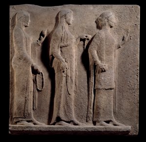 Sztuka grecka: tablica z przejściem Teorii: twarz przedstawiająca łaski. Niski marmurowy relief z wyspy Thasos w Grecji. 480 pne. Paryż, Luwr autorstwa Greek