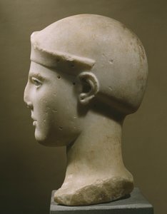 Głowa Ateny w hełmie, z Eginy, ok. 470-460 pne (marmur paryjski)