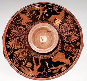 Patera z maenadą i Erosem (terakota, 325-300 p.n.e.) autorstwa Greek