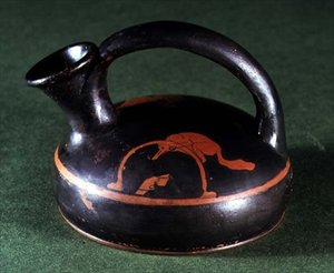 Poddasze czerwonofigurowe askos ozdobione lisem przy pułapce (ceramiczne) autorstwa Greek