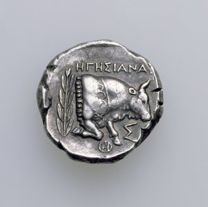 Tetradrachma z Samos, Ionia, przedstawiająca byka, ok. 390 pne (rewers) (srebro) (awers patrz 168076) autorstwa Greek School