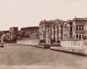 Pałac Dolmabahçe i Ambasada Niemiec