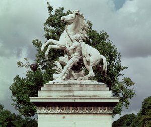 Jeden z dwóch „Marly Horses”, 1739-45 (marmur)