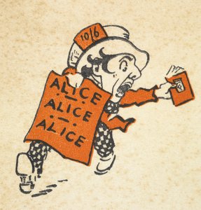 Ilustracja przedstawiająca biegnącego Szalonego Kapelusznika z książką i tabliczką z napisem „Alice Alice Alice”