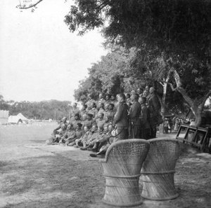 HM Amir, Lord Kitchener i personel, Agra, Indie, 1900.