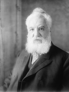 Alexander Graham Bell (1847-1922), ok. 1918 r. (zdjęcie czarno-białe)