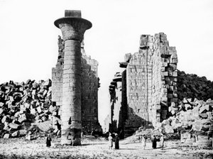Kolumna i ruiny, Nubia, Egipt, 1887