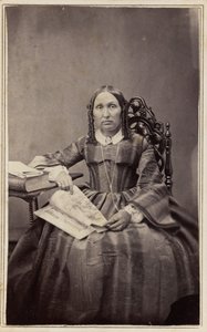Portret kobiety, lata sześćdziesiąte XIX wieku (zdjęcie) autorstwa Henrietta M. Hart