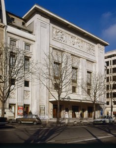Theatre des Champs Elysees autorstwa Henry van de Perret Auguste (1874-1954) & Perret Gustave (1876-1952) Velde