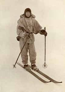Kapitan Scott na nartach, c19101913, 1913 autorstwa Herbert Ponting