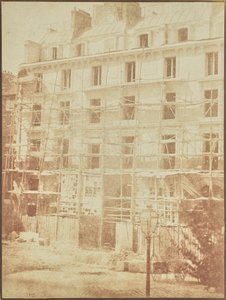[Budowa Galerie de la Madeleine, Place de la Madeleine]. autorstwa Hippolyte Bayard
