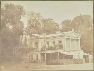 [Fontanna Wenus autorstwa Francisque-Josepha Dureta i Café des Ambassadeurs]. autorstwa Hippolyte Bayard