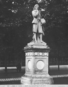 Malarz Eustache Le Sueur, 1853 (marmur)
