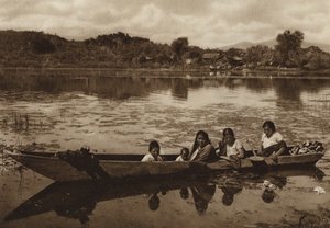 Meksyk: Laguna de Patzcuaro (zdjęcie czarno-białe)