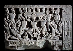 Adoracja turbanu (fragment płaskorzeźby, 225-325) autorstwa Indian School