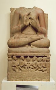 Rzeźba Buddy w postawie głoszenia kazania, Sarnath, Uttar Pradesh, V wiek (piaskowiec)