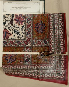 Mały oszklony palampore lub próbka nakrycia łóżka z Masulipatam w Madrasie, z The Collection of the Textile Manufacturers of India, Johna Forbesa Watsona, opublikowanej w 1866 r. autorstwa Indian School