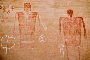 Sztuka naskalna Anasazi i innych wczesnych mieszkańców pueblo w regionie Four Co... autorstwa Ira Block