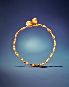 Zakręcony kołnierz, Ardnaglug, County Roscommon, wczesna epoka żelaza (złoto) autorstwa Iron Age