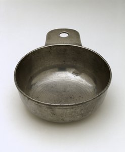 Porringer, ok. 1770-1807 (cyna) autorstwa Isaac (attr.to) Jackson
