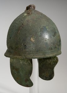 Hełm typu A „Montefortino”, ok. 400-200 p.n.e. (brąz i żelazo)