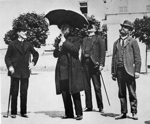Przedstawiona osoba to kompozytor i librecista ARRIGO BOITO (Padwa, 24 lutego 1842 - Mediolan, 10 czerwca 1918). autorstwa Italian Photographer