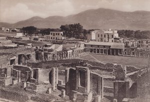 Koszary Gladiatorów Z Panoramą, Szkoła Szermierki (zdjęcie czarno-białe) autorstwa Italian Photographer