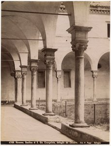 Klasztor w kościele św Jana Ewangelisty, Rawenna, Emilia-Romania, Włochy, fot. Pietro Poppi, Bolonia, ok. 1900 autorstwa Italian Photographer