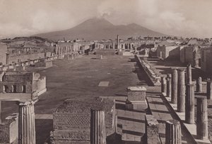 Foro Civile, Forum (zdjęcie czarno-białe) autorstwa Italian Photographer