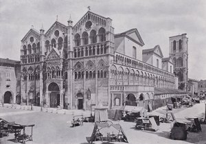 Włochy: Katedra, Ferrara (zdjęcie czarno-białe) autorstwa Italian Photographer