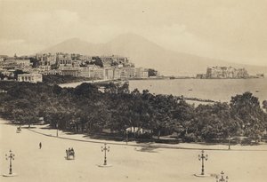 Neapol: Panorama widziana z Mergelliny (zdjęcie czarno-białe) autorstwa Italian Photographer