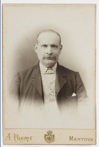 Zdjęcie na pocztówce przedstawiającej malarza Albano Lugli autorstwa Italian Photographer