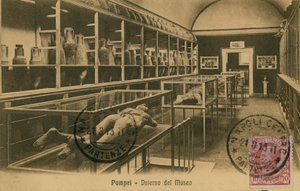 Pompeje, Wnętrze muzeum autorstwa Italian Photographer