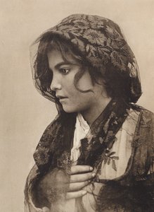 Sicilia / Sycylia: strój sycylijski (zdjęcie czarno-białe)