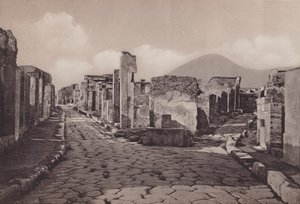Via Consolare i Porta Di Ercolano, Droga Konsularna, Brama Herkulanum (zdjęcie czarno-białe) autorstwa Italian Photographer